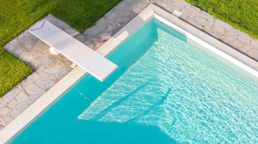 10 Best Pool Cleaning and Maintenance Services in Alabama!