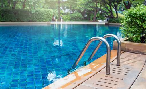 10 Best Pool Cleaning and Maintenance Services in Arizona!