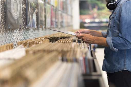 The 9 Best Record Stores in Arizona!