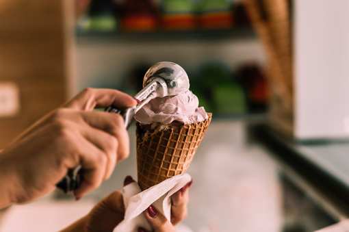 The 10 Best Ice Cream Parlors in Connecticut!