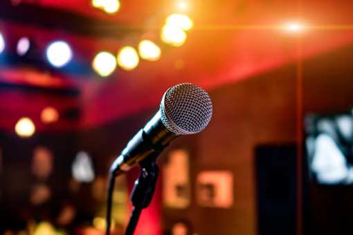 The 6 Best Comedy Clubs in Hawaii!
