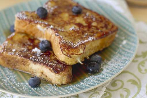 10 Best Places for French Toast in Hawaii!