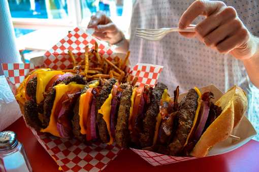 The 7 Best Places for BIG Food in Iowa!