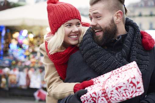 The 14 Best Holiday Shopping Destinations in Iowa!