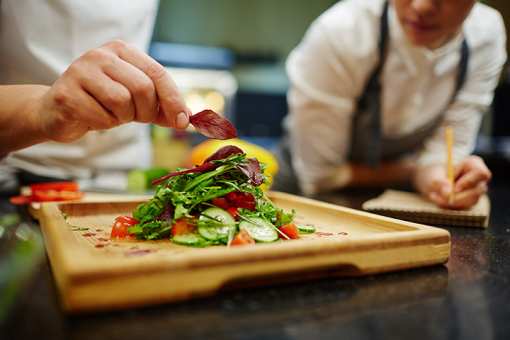 The 8 Best Cooking Classes in Idaho!