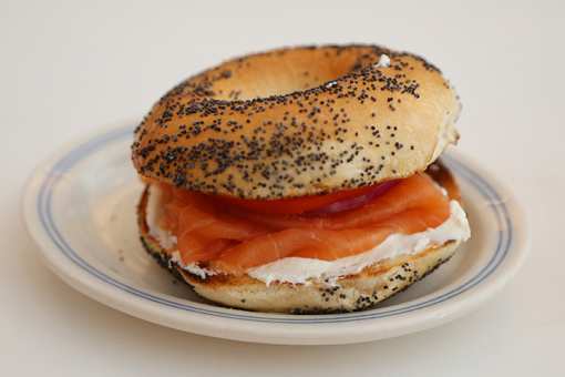 The 9 Best Bagel Shops in Illinois!