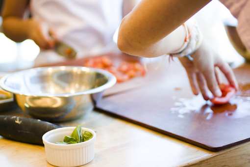 The 9 Best Cooking Classes in Illinois!
