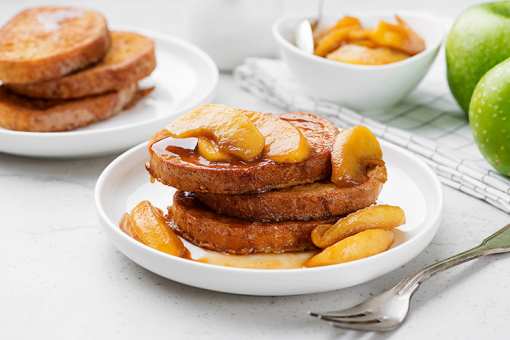 10 Best Places for French Toast in Illinois!