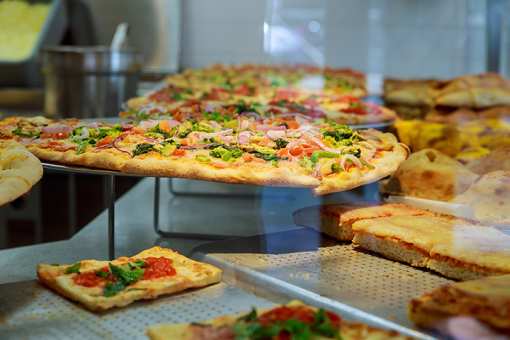 Best Pizza in Illinois: Our 9 Favorites!
