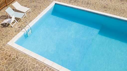 10 Best Pool Cleaning and Maintenance Services in Illinois!