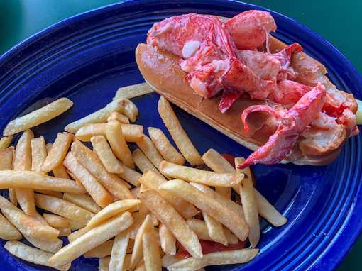 5 Best Lobster Rolls in Indiana!