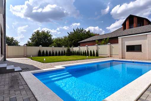 10 Best Pool Cleaning and Maintenance Services in Indiana!