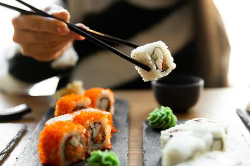 9 Best Japanese Restaurants in Kansas!