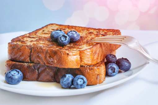 10 Best Places for French Toast in Louisiana!