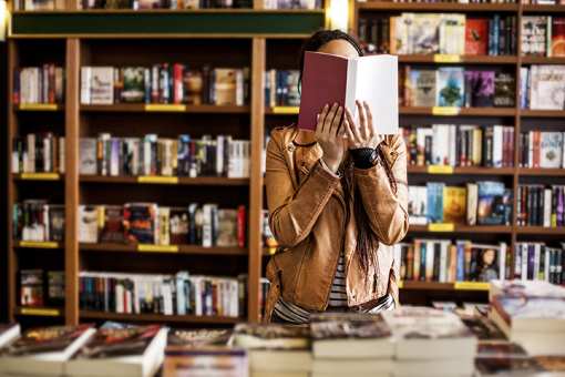The 9 Best Bookstores in Massachusetts!