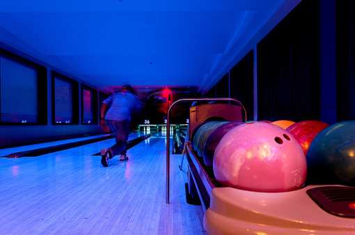 The 10 Best Bowling Alleys in Massachusetts!