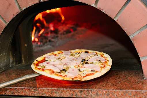 Best Pizza in Massachusetts: Our 9 Favorites!