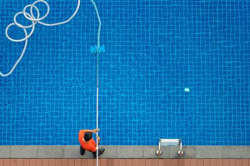 10 Best Pool Cleaning and Maintenance Services in Massachusetts!