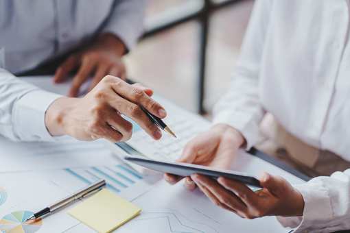 8 Best Tax Prep Services in Massachusetts!