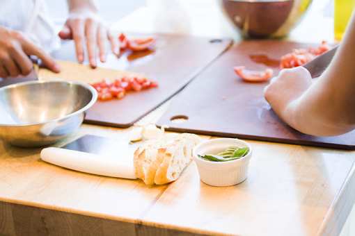 The 7 Best Cooking Classes in Maryland!