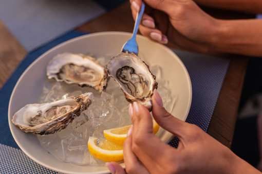 The 9 Best Places for Oysters in Maine!