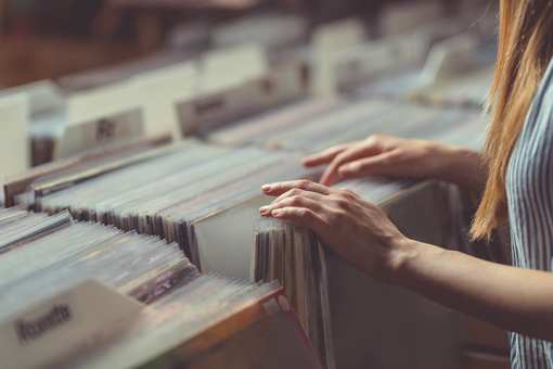 The 9 Best Record Stores in Maine!