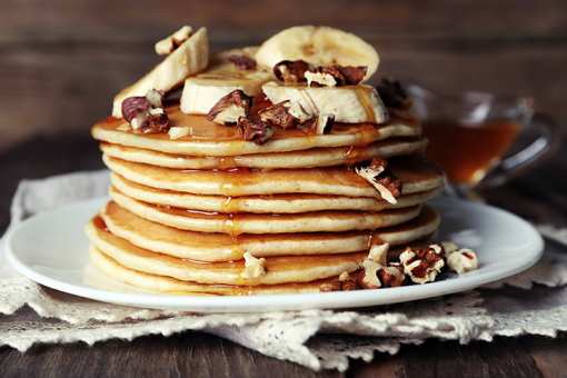 The 9 Best Places for Pancakes in Michigan!