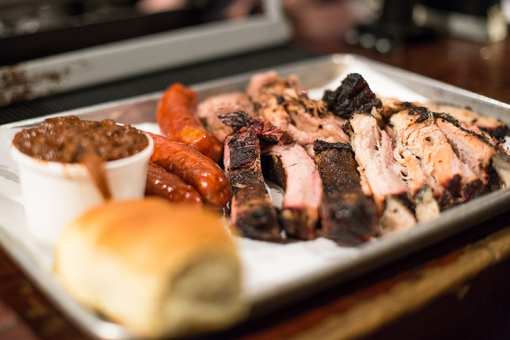 The 8 Best BBQ Joints in Mississippi!