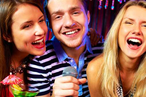 The 8 Best Karaoke Bars in North Carolina!