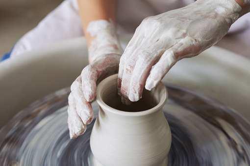 10 Places for Art Classes in New Hampshire