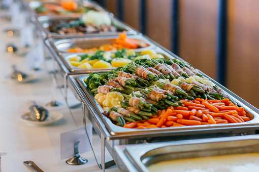 The 6 Best Buffets in New Hampshire!