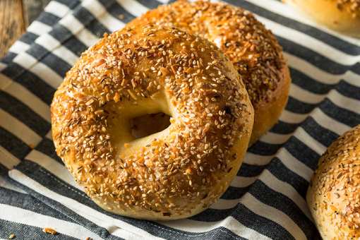 New Jersey's 9 Best Bagel Shops to Visit in 2024!