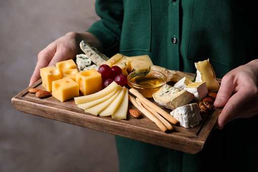 7 Best Cheese Shops in New Jersey!