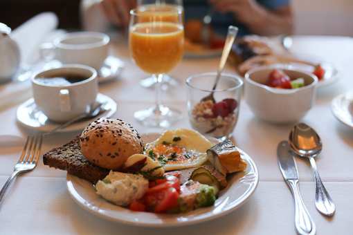 The 10 Best Brunch Spots in New Mexico!