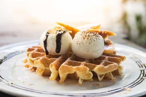 The 8 Best Spots for Waffles in New Mexico!
