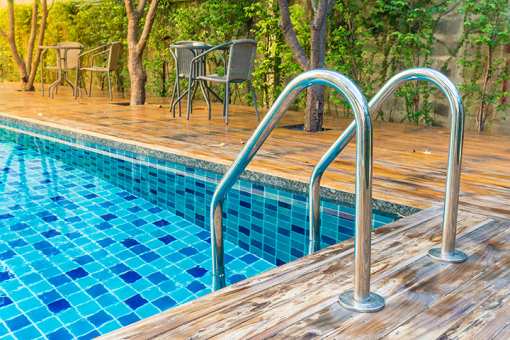 10 Best Pool Cleaning and Maintenance Services in Ohio!