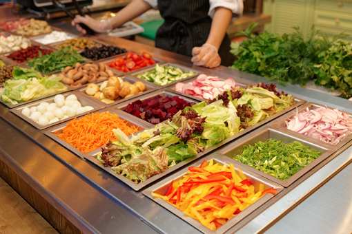 8 Best Salad Bars in Oklahoma