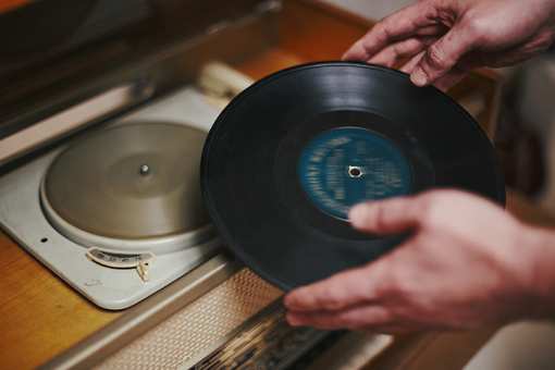 10 Best Record Stores in Oregon!