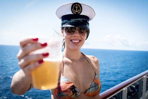 The 8 Best Booze Cruises in Rhode Island!