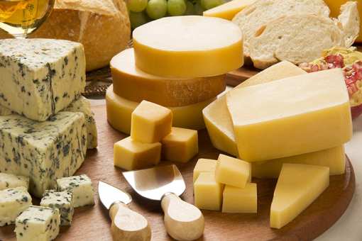 5 Best Cheese Shops in Rhode Island!