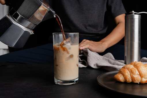 10 Best Spots for Iced Coffee in Rhode Island!
