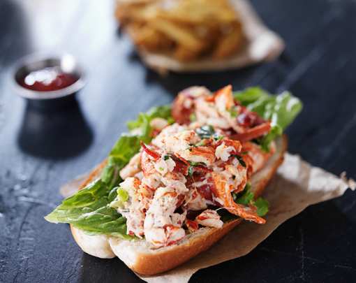 10 Best Lobster Rolls in South Carolina!