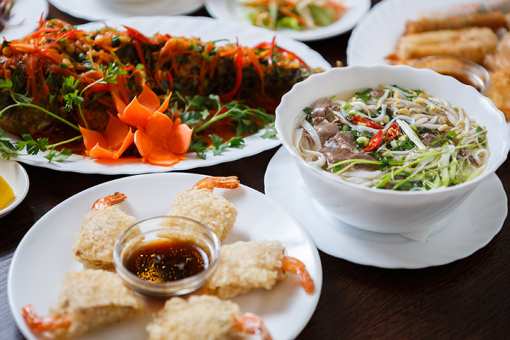 7 Best Vietnamese Restaurants in South Carolina!