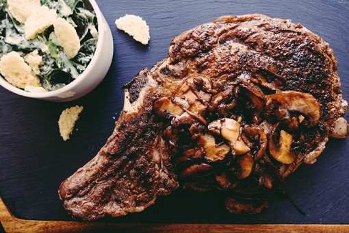 The 9 Best Steakhouses in Tennessee!