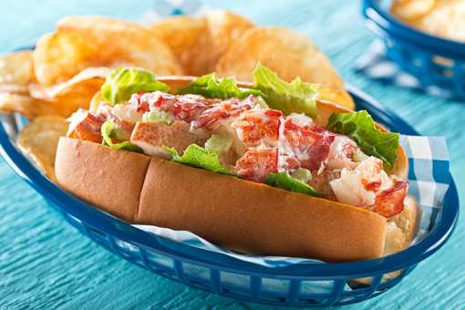 5 Best Lobster Rolls in Vermont!