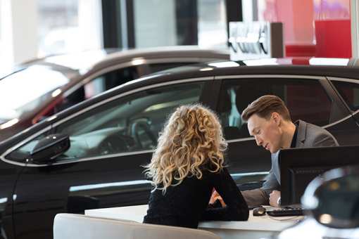 The 6 Best Luxury Car Dealerships in Wisconsin!