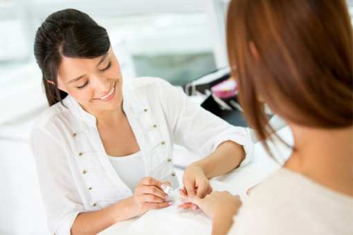 The 10 Best Nail Salons in Wisconsin!