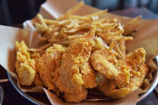The 8 Best Places for Fried Chicken in West Virginia!
