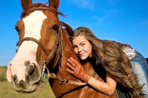 7 Best Horseback Riding Services in Wyoming!