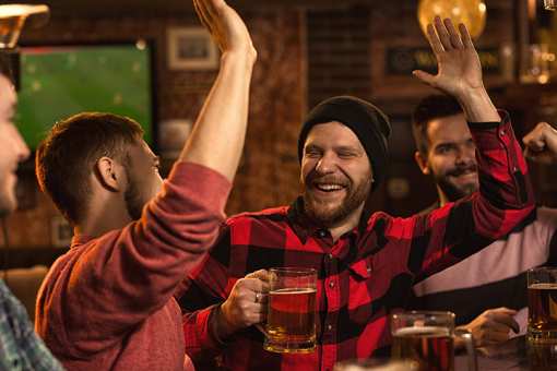 The 9 Best Sports Bars in Wyoming!
